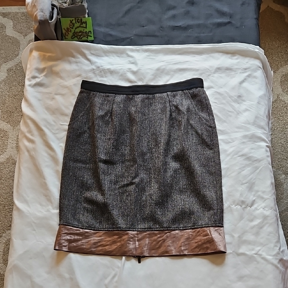 BCBGMaxAzria Gray Tweed Pencil Skirt with Brown Trim